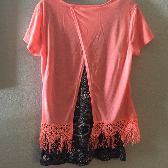 SOLD!!   Buckle Coral top - Picture 2 of 3