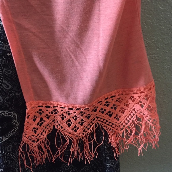 SOLD!!   Buckle Coral top - Picture 3 of 3