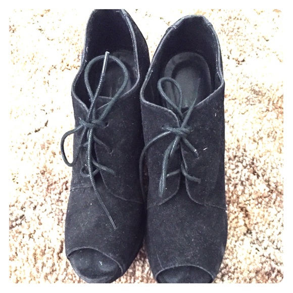 Black peep toe booties