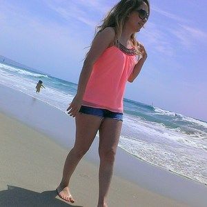 Meet your Posher, Claudia