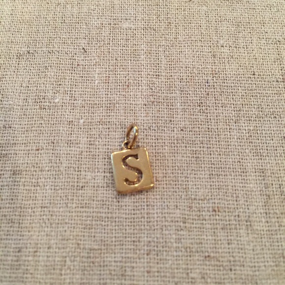Stella & Dot Soho Initial Charm - S