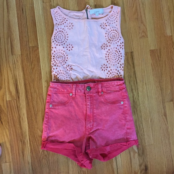 Red Highwasted AE shorts