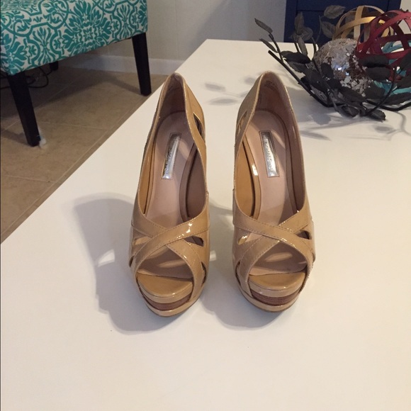 H by Halston Tan patent leather Pumps - Picture 2 of 2