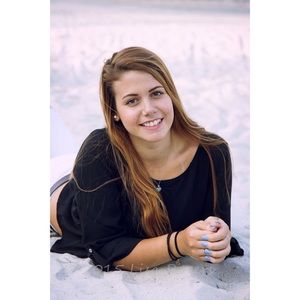 Meet your seller💖