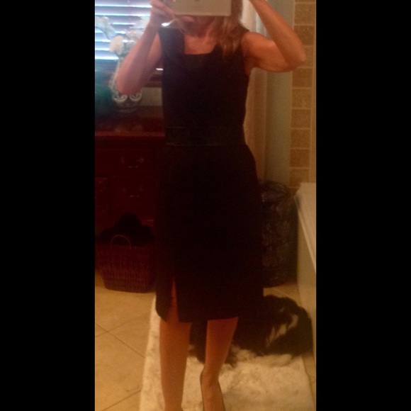 Black Power Work Dress - Picture 3 of 4