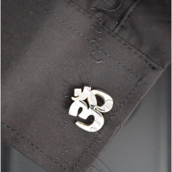 Om Aum Yoga Symbol Cufflinks SS.925 - Picture 2 of 4
