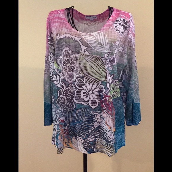 Long sleeved top