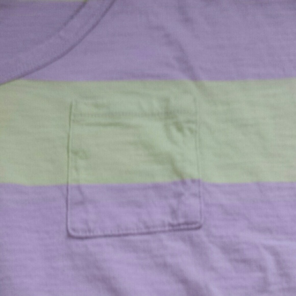 Old Navy striped t-shirt - Picture 2 of 2