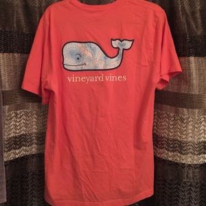 Vineyard vines tee
