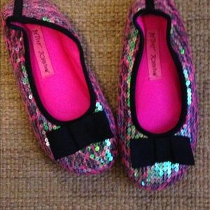 Betsy Johnson slippers