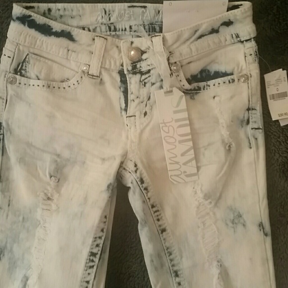 Almost Famous jeans - Picture 2 of 3