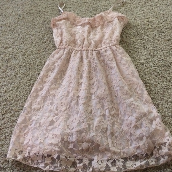 HM Creme Lace Dress