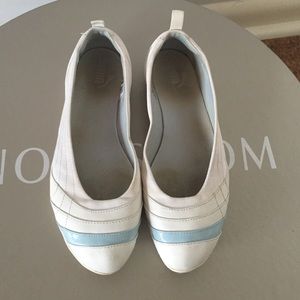 Puma cream and blue flats size 7