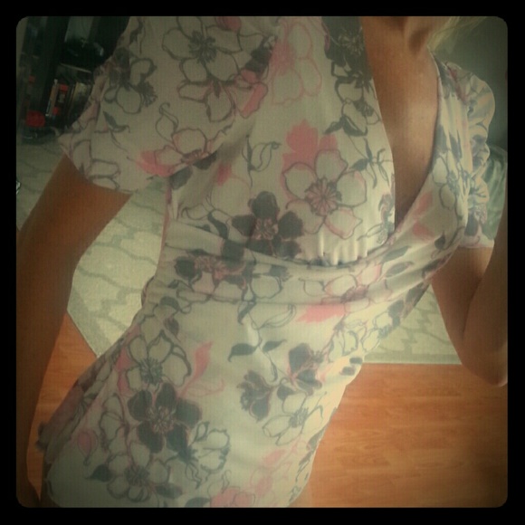 Just Living Mesh Vneck Blouse