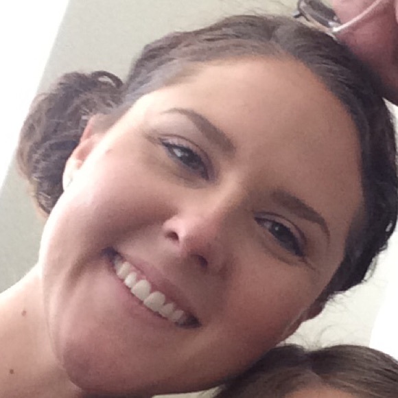 Meet your Posher, Alicya - Picture 1 of 1