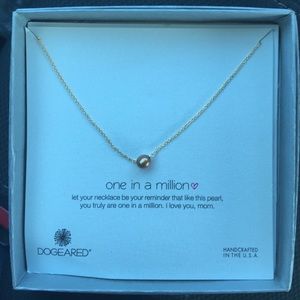 Dogeard necklace "one in a million" pearl, NEW