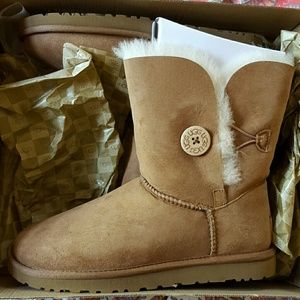 Brand New Tan Ugg Boots