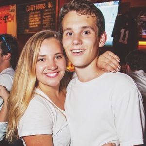 Meet your Posher, Farris