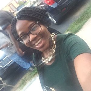 Meet your Posher, Monèt