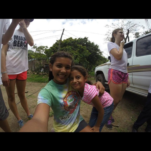 Meet your Posher, Ani