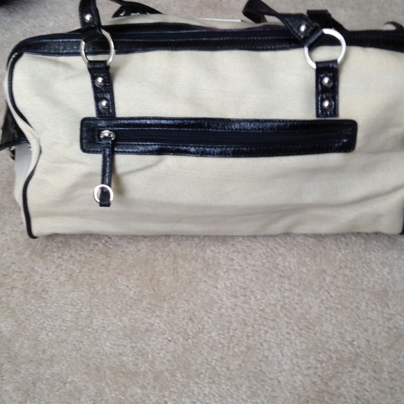Guess Handbag - Picture 3 of 4