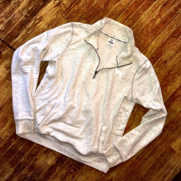 **SOLD**Victoria Secret PINK half zip Pull Over - Picture 3 of 4