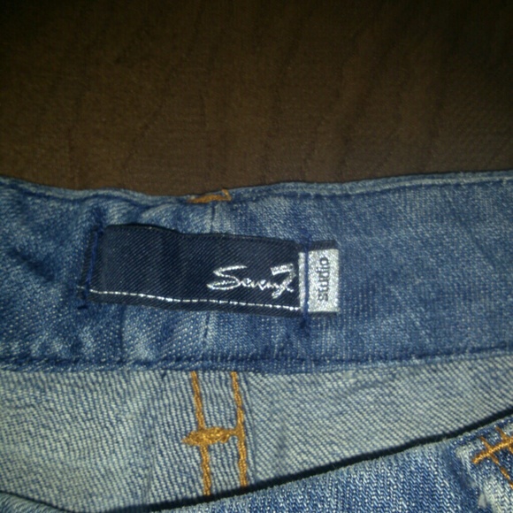 Jeans - Picture 2 of 3