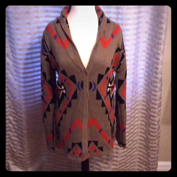 Ellison Aztec sweater size small