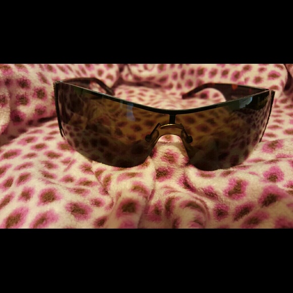 Authentic Ed Hardy - Picture 1 of 2