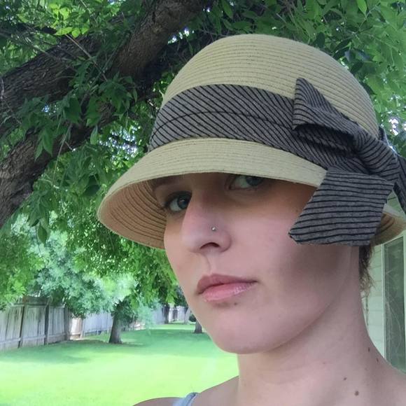 Meet your Posher, Brenna - Picture 1 of 1