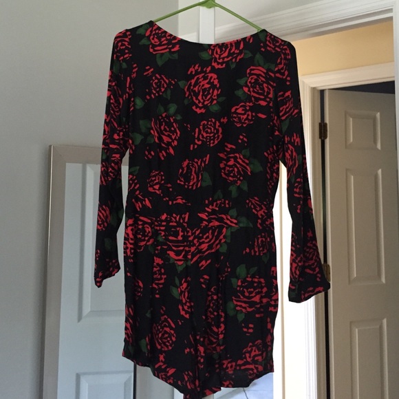 Long sleeve rose print romper