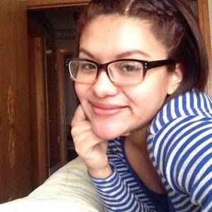 Meet your Posher, Anahi