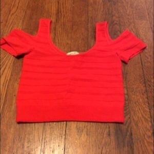 Arden B. Crop top