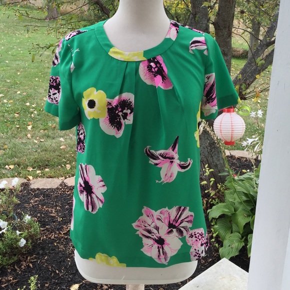 J. Crew Tops - J Crew green print Top!