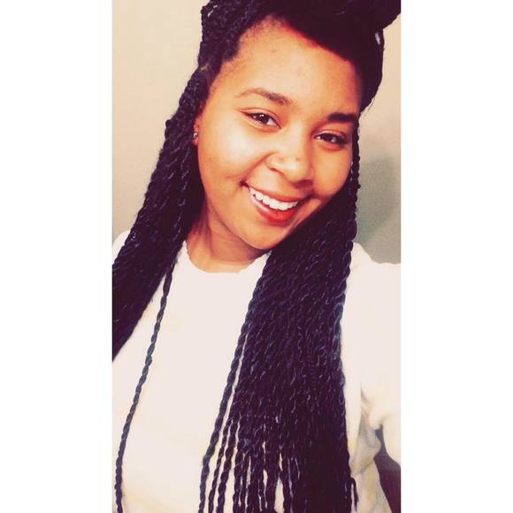 Meet your Posher, Marissa