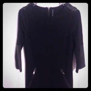 Black bodycon dress