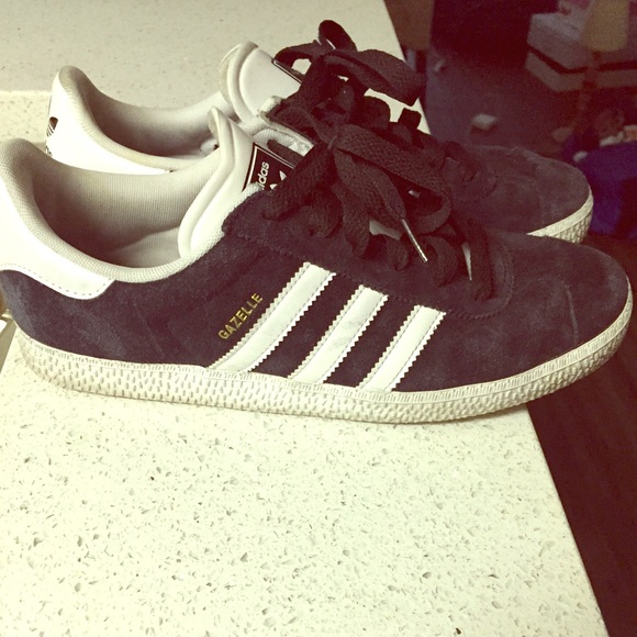 Adidas gazelle sneakers