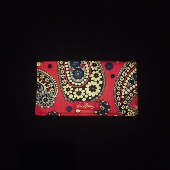 Vera Bradley Clutches & Wallets - BRAND NEW VERA BRADLEY CHECKBOOK COVER