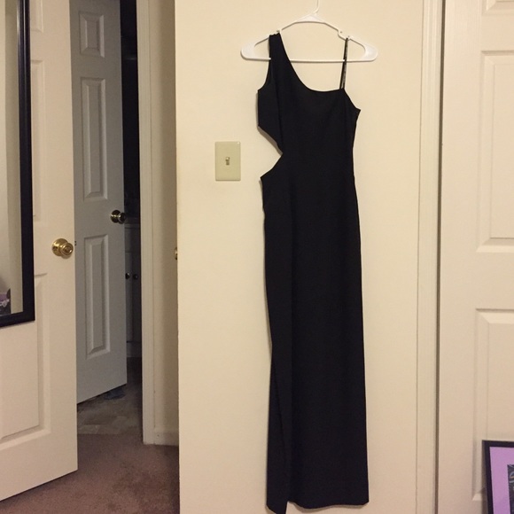 black gown laundry by shelli segal