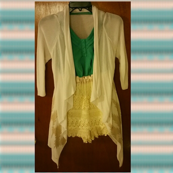 Flirty fun jumpsuit - Picture 3 of 4