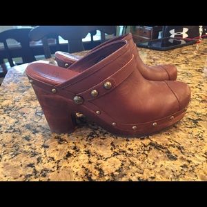 UGG brown leather clogs