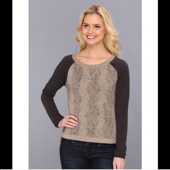 Vans Sweaters - Vans sweatshirt