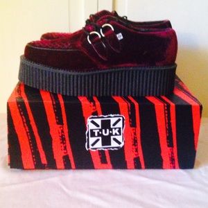 TUK red velvet creepers