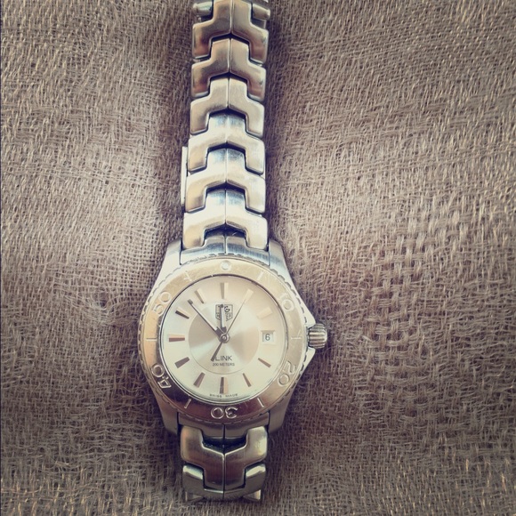 Tag watch - Picture 1 of 4