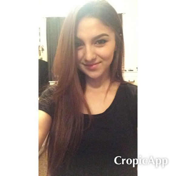 Meet your Posher, Greysi - Picture 2 of 4