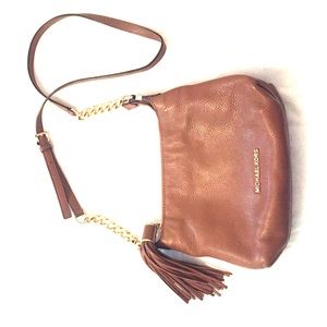 Michael Kors Crossbody Bag in Cognac!