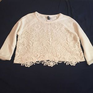 New and never worn crop sweater