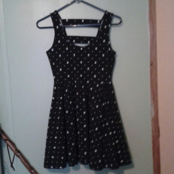 Black skull and pokka dot dress