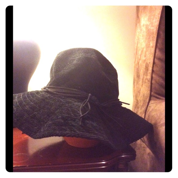 Jessica Simpson Black Corduroy Hat
