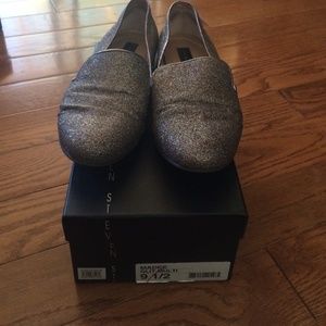 Steve Madden sparkle flats